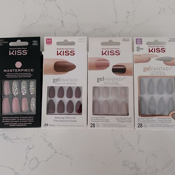 Kiss Other - Set of 4 Kiss Press On Nails